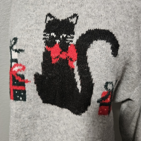 Cat Christmas Sweater - Picture 4 of 6
